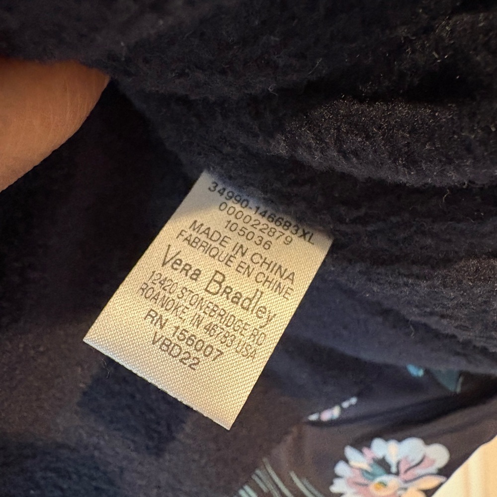 Vera Bradley Puffer Vest Tartan Plaid Navy Garden pattern - Picture 5 of 8